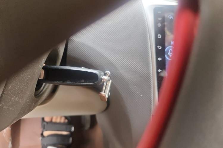Used Chevrolet Sail 2010 Hatchback 1.2L AMT Ideal Edition Vehicle Key