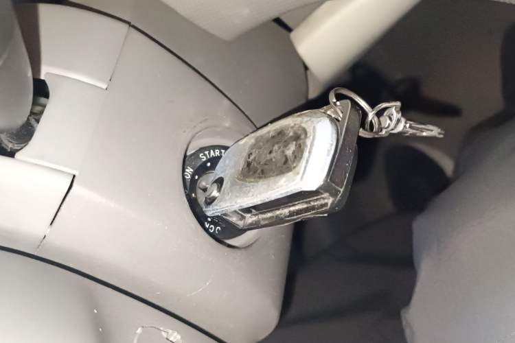 Used Chevrolet Sail 2010 Sedan 1.2L Manual Fashion Edition Vehicle Key