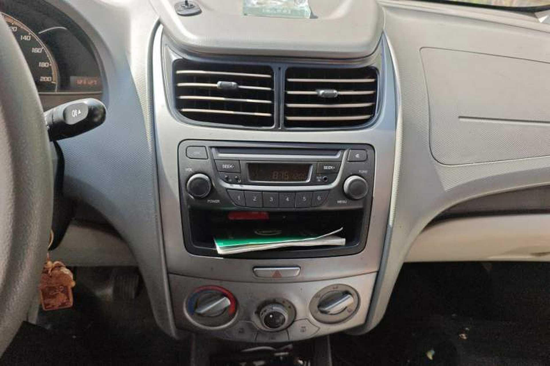 Used Chevrolet Sail 2010 Sedan 1.4L Manual Ideal Edition Audio And AC Panel