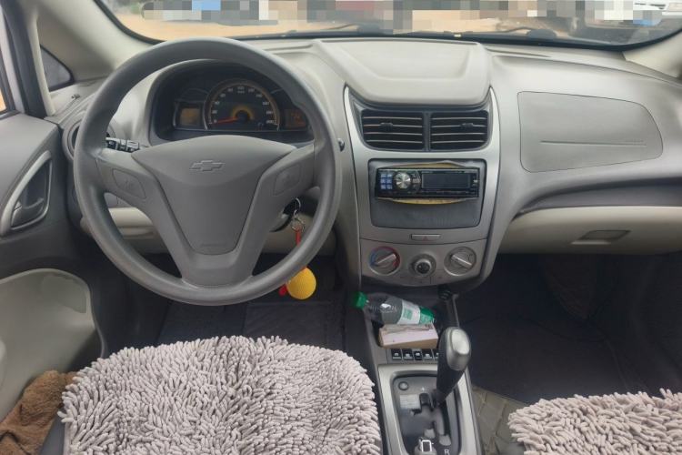 Used Chevrolet Sail 2010 Sedan 1.4L AMT Excellence Edition Center Console
