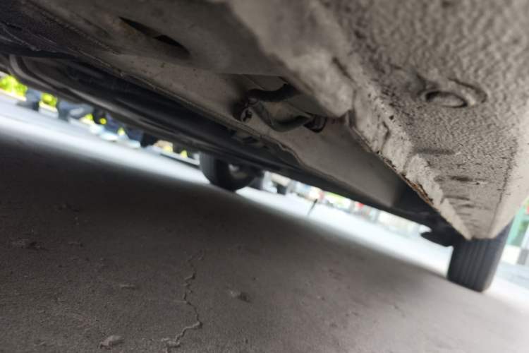 Used Chevrolet Sail 2010 Sedan 1.2L Manual Warm Edition Chassis Front Left