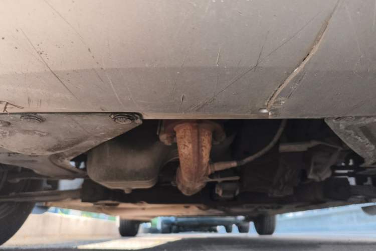 Used Chevrolet Sail 2010 Sedan 1.2L Manual Warm Edition Chassis Front