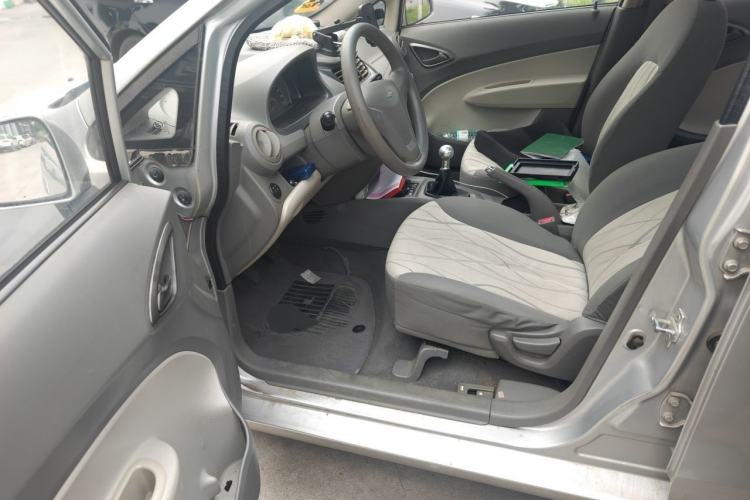 Used Chevrolet Sail 2010 Sedan 1.4L Manual Enjoyment Edition Driver Seat