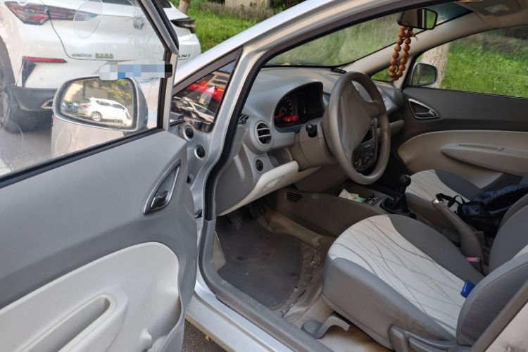 Used Chevrolet Sail 2010 Sedan 1.4L Manual Enjoyment Edition Driver Seat