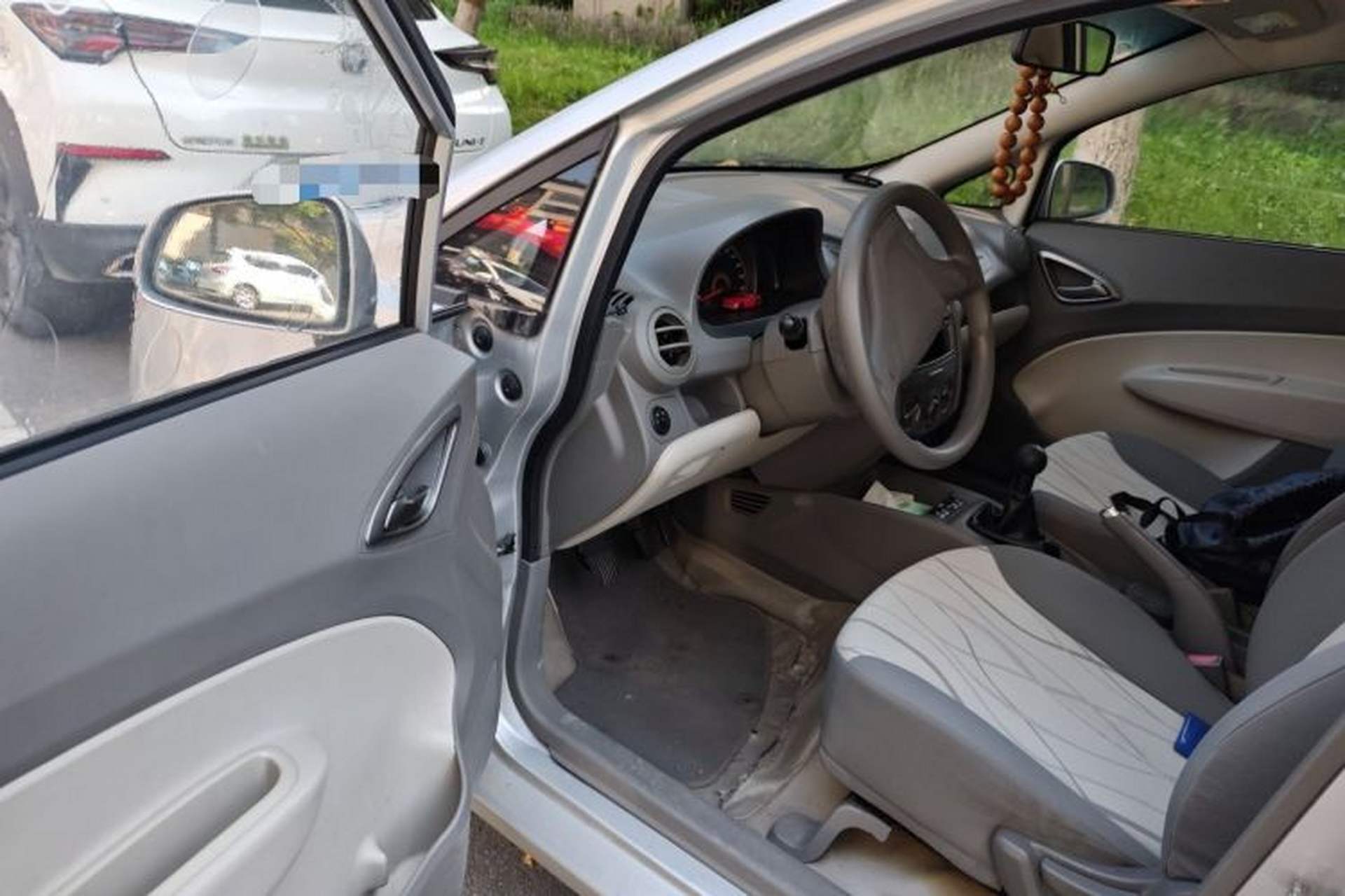 Used Chevrolet Sail 2010 Sedan 1.4L Manual Enjoyment Edition Driver Seat