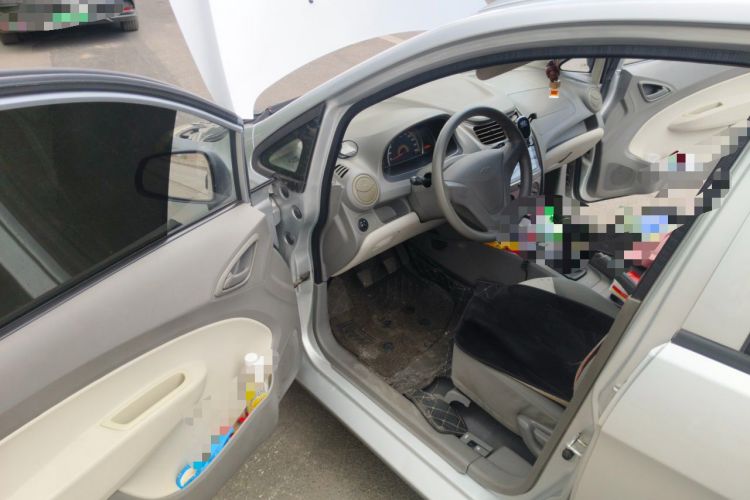 Used Chevrolet Sail 2010 Sedan 1.2L Manual Fashion Edition Driver Seat