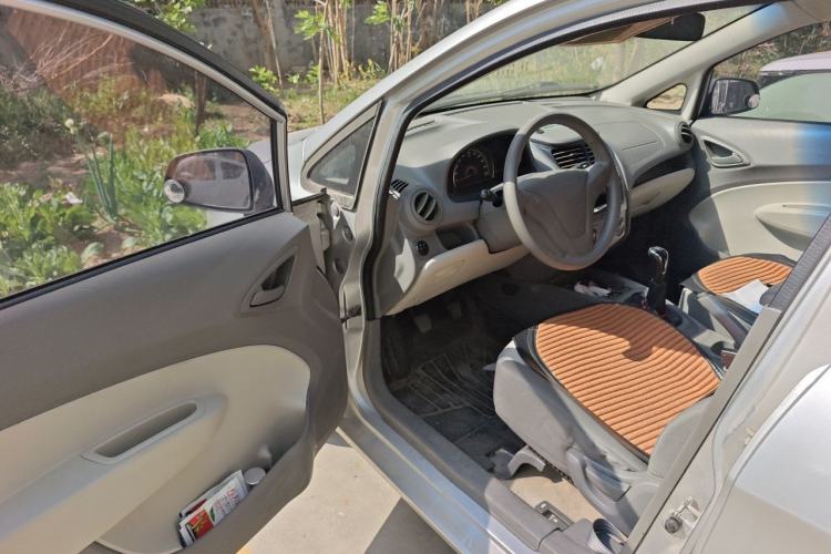 Used Chevrolet Sail 2010 Sedan 1.4L Manual Ideal Edition Driver Seat