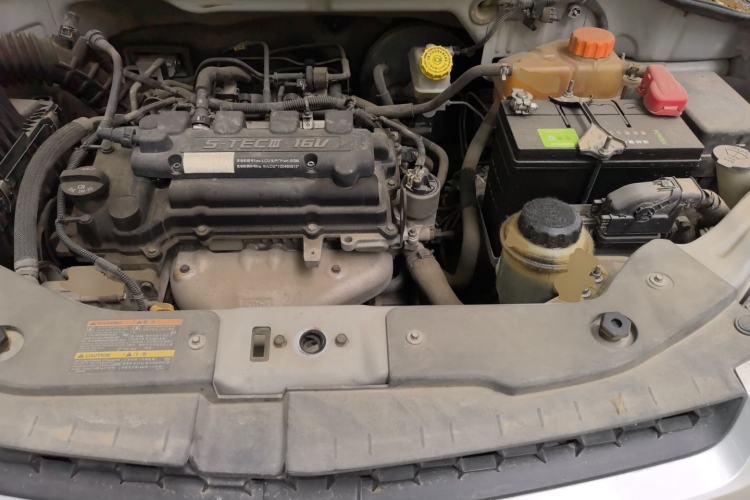 Used Chevrolet Sail 2010 Sedan 1.4L AMT Excellence Edition Engine Bay