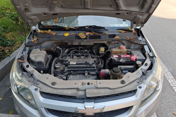 Used Chevrolet Sail 2010 Sedan 1.4L Manual Enjoyment Edition Engine Bay