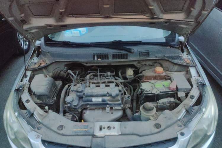 Used Chevrolet Sail 2010 Sedan 1.4L Manual Ideal Edition Engine Bay