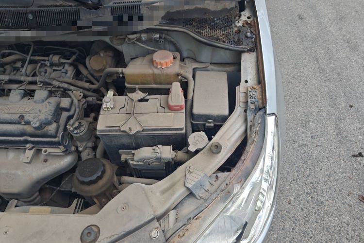 Used Chevrolet Sail 2010 Sedan 1.4L Manual Ideal Edition Engine Bay Left