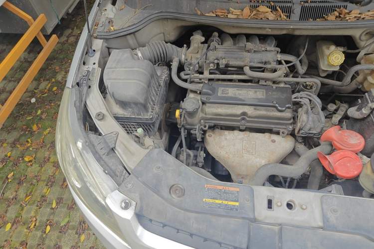Used Chevrolet Sail 2010 Hatchback 1.2L Manual Warm Edition Engine Bay Right