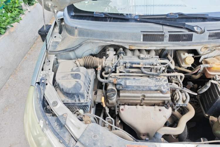 Used Chevrolet Sail 2010 Sedan 1.2L Manual Warm Edition Engine Bay Right