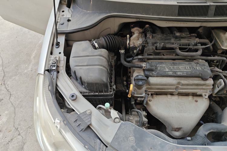 Used Chevrolet Sail 2010 Sedan 1.2L Manual Fashion Edition Engine Bay Right