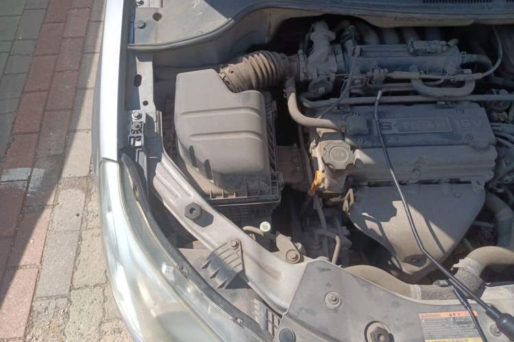 Used Chevrolet Sail 2010 Sedan 1.2L Manual Warm Edition Engine Bay Right