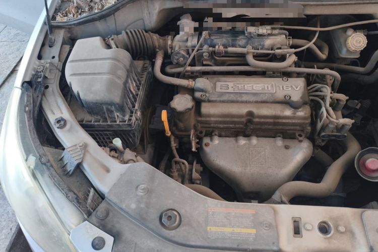 Used Chevrolet Sail 2010 Sedan 1.2L Manual Warm Edition Engine Bay Right