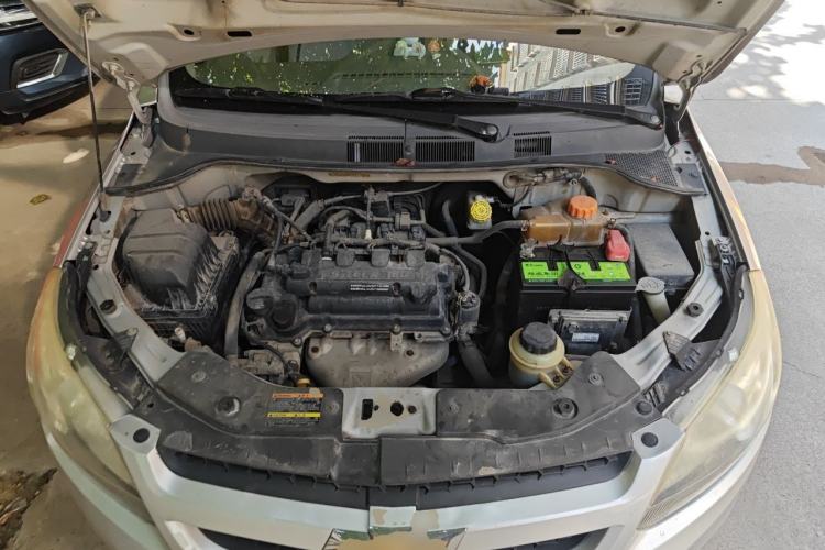 Used Chevrolet Sail 2010 Sedan 1.4L Manual Ideal Edition Engine Bay