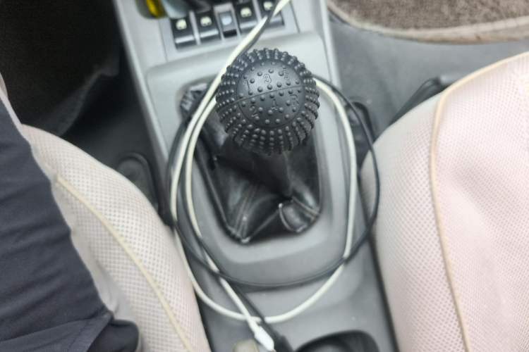 Used Chevrolet Sail 2010 Sedan 1.2L Manual Warm Edition Gear Lever