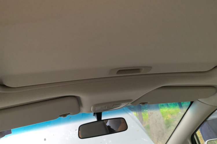 Used Chevrolet Sail 2010 Sedan 1.4L AMT Excellence Edition Headliner