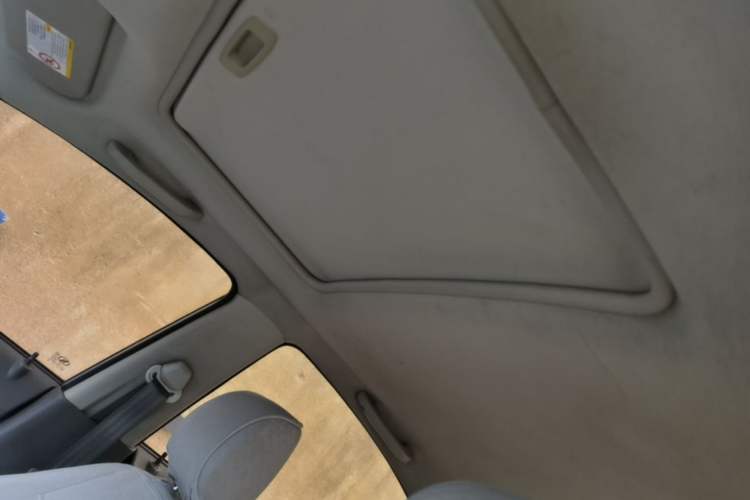 Used Chevrolet Sail 2010 Sedan 1.4L Manual Enjoyment Edition Headliner