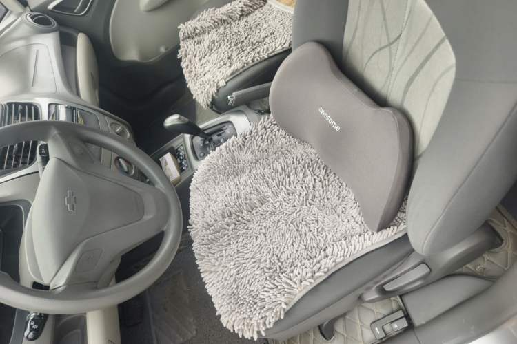 Used Chevrolet Sail 2010 Sedan 1.4L AMT Excellence Edition Left Front Seat