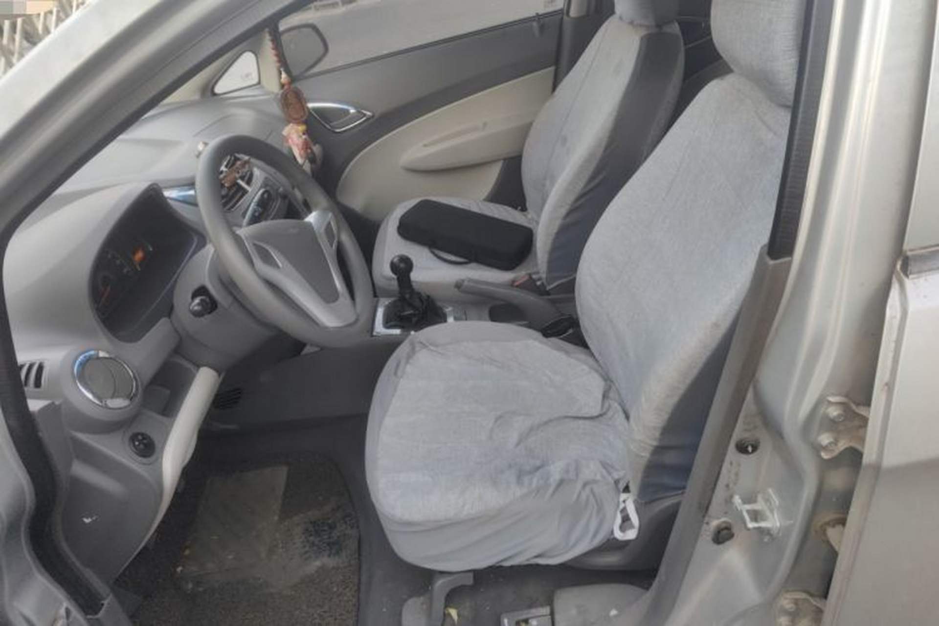 Used Chevrolet Sail 2010 Sedan 1.2L Manual Warm Edition Left Front Seat