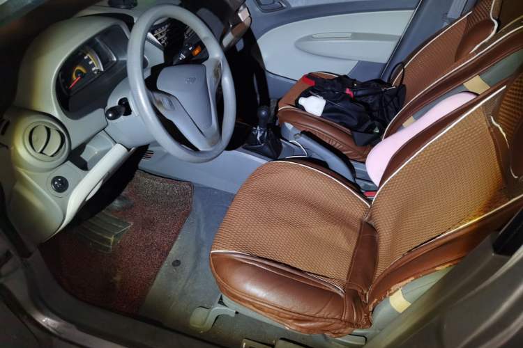 Used Chevrolet Sail 2010 Sedan 1.2L Manual Warm Edition Left Front Seat