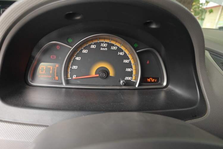 Used Chevrolet Sail 2010 Sedan 1.2L Manual Fashion Edition Odometer Close Up