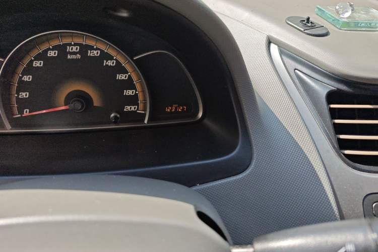 Used Chevrolet Sail 2010 Sedan 1.4L Manual Ideal Edition Odometer Close Up