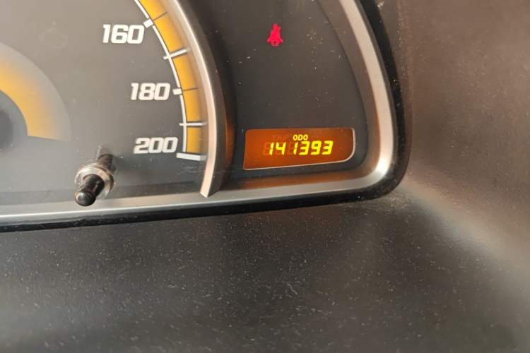 Used Chevrolet Sail 2010 Sedan 1.4L Manual Ideal Edition Odometer Close Up