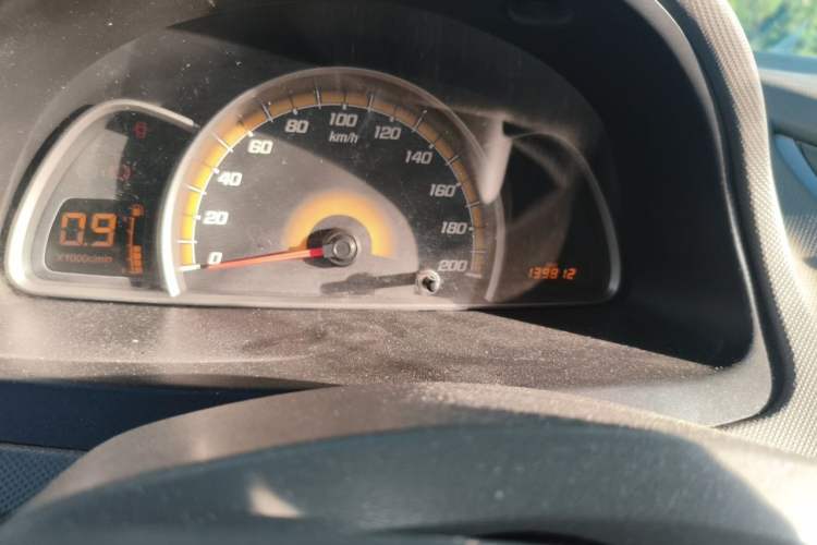 Used Chevrolet Sail 2010 Sedan 1.2L Manual Warm Edition Odometer Close Up