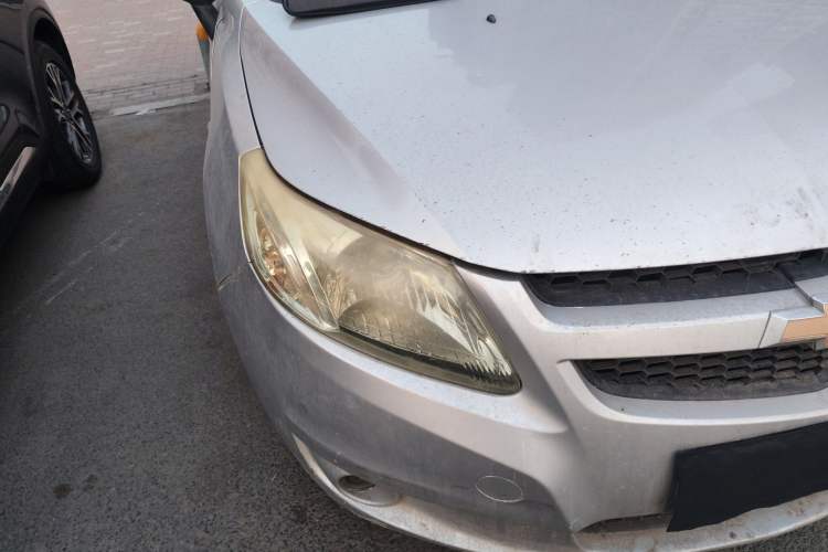 Used Chevrolet Sail 2010 Sedan 1.2L AMT Ideal Edition Right Front Headlight