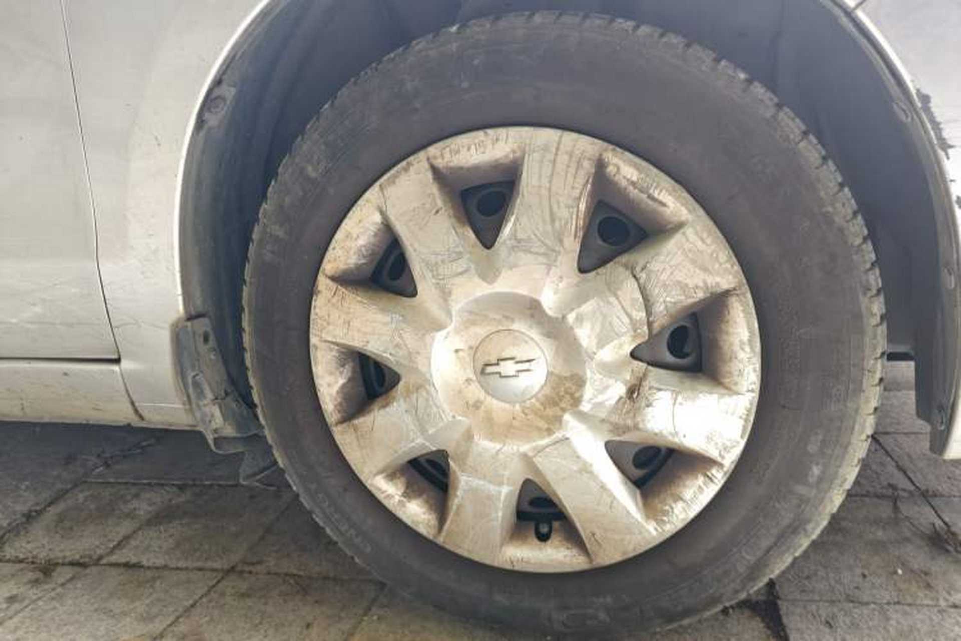 Used Chevrolet Sail 2010 Hatchback 1.2L AMT Ideal Edition Right Front Wheel Hub