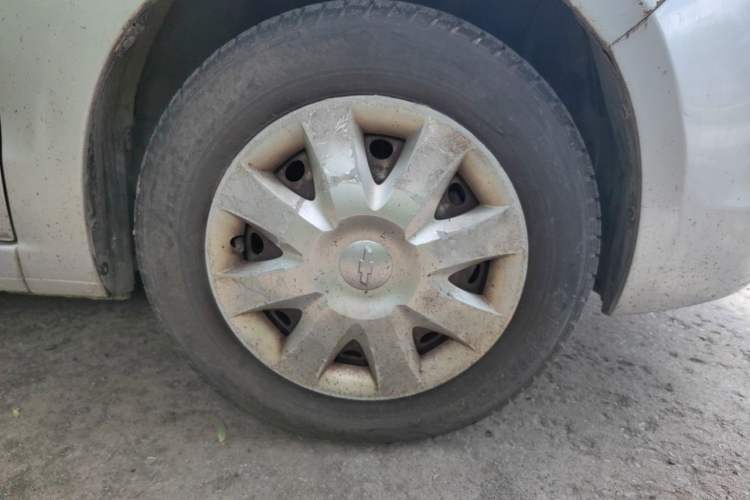 Used Chevrolet Sail 2010 Sedan 1.4L AMT Excellence Edition Right Front Wheel Hub