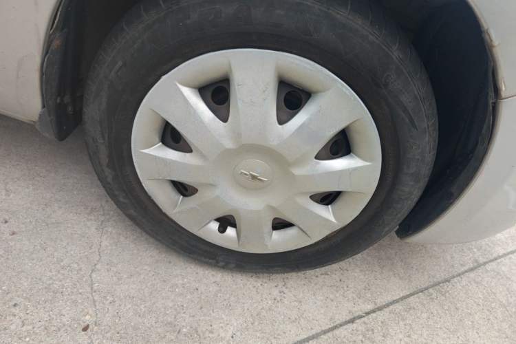 Used Chevrolet Sail 2010 Sedan 1.4L Manual Enjoyment Edition Right Front Wheel Hub