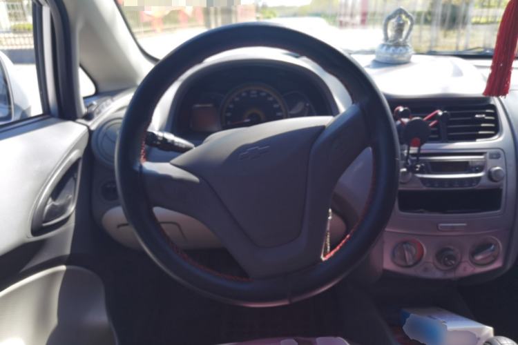 Used Chevrolet Sail 2010 Sedan 1.4L Manual Enjoyment Edition Steering Wheel