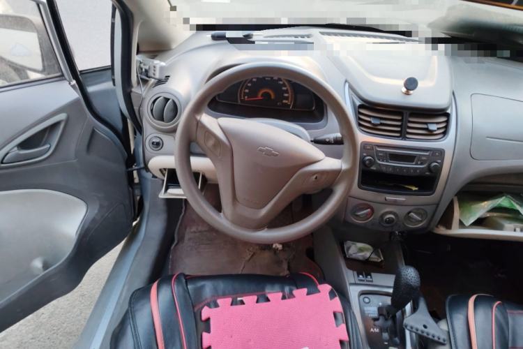 Used Chevrolet Sail 2010 Sedan 1.2L AMT Ideal Edition Steering Wheel