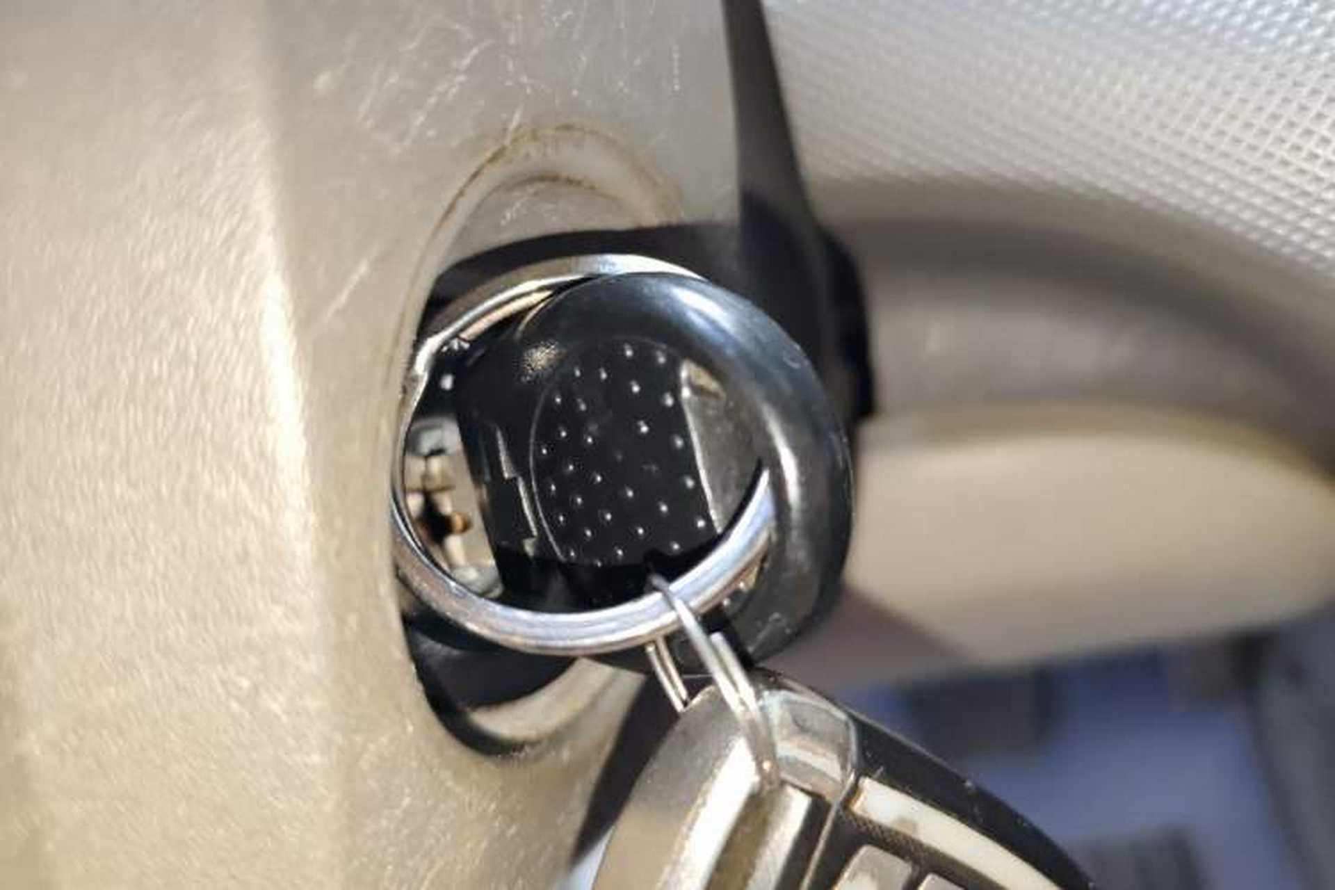 Used Chevrolet Sail 2010 Hatchback 1.2L AMT Ideal Edition Vehicle Key