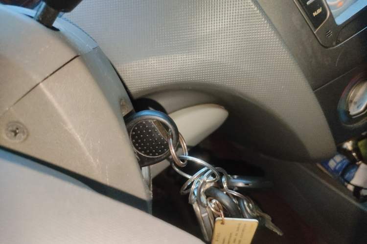 Used Chevrolet Sail 2010 Sedan 1.4L Manual Ideal Edition Vehicle Key