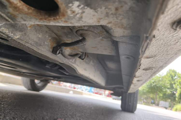 Used Chevrolet Sail 2010 Sedan 1.2L Manual Warm Edition Chassis Front Left