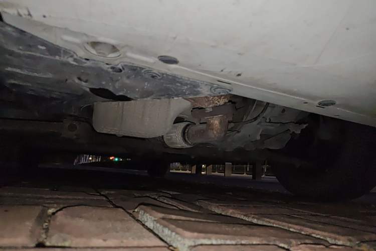 Used Chevrolet Sail 2010 Sedan 1.4L Manual Ideal Edition Chassis Front Right