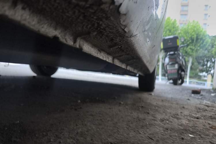 Used Chevrolet Sail 2010 Sedan 1.2L Manual Warm Edition Chassis Rear Right