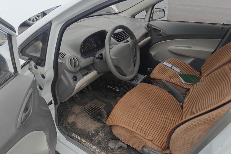 Used Chevrolet Sail 2010 Hatchback 1.2L Manual Warm Edition Driver Seat