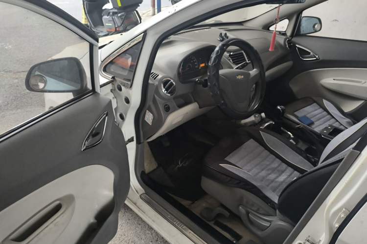 Used Chevrolet Sail 2010 Sedan 1.2L Manual Warm Edition Driver Seat