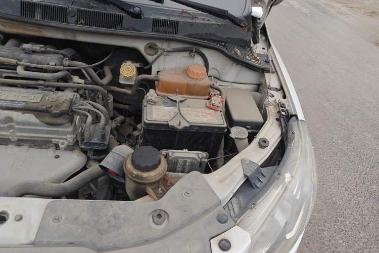 Used Chevrolet Sail 2010 Hatchback 1.2L Manual Warm Edition Engine Bay Left