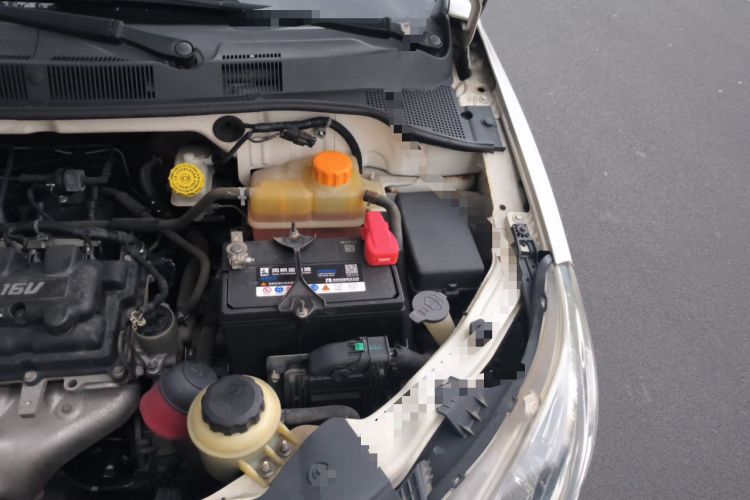 Used Chevrolet Sail 2010 Sedan 1.4L Manual Ideal Edition Engine Bay Left