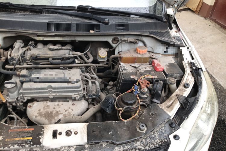 Used Chevrolet Sail 2010 Sedan 1.2L Manual Fashion Edition Engine Bay Left