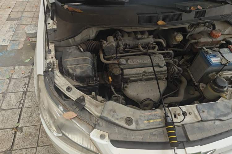 Used Chevrolet Sail 2010 Hatchback 1.2L AMT Ideal Edition Engine Bay Right
