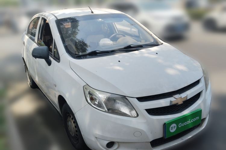Used Chevrolet Sail 2010 Sedan 1.2L Manual Warm Edition Front Right 45 Deg
