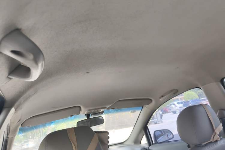 Used Chevrolet Sail 2010 Sedan 1.2L Manual Warm Edition Headliner